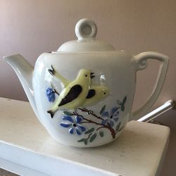 Vintage Porcelier USA Bird Teapot 