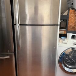 Frigidaire Refrigerator 