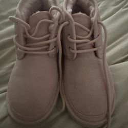 UGG Size 8 Women 