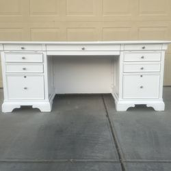 Beautiful Executive White Desk 