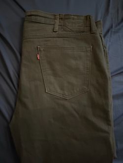 Dark grey Levi’s 541
