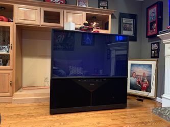 Mitsubishi TV