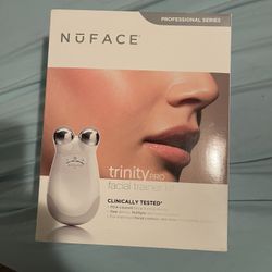 NUFACE TRINITY PROFESSIONALSERIES KIT Sealed new