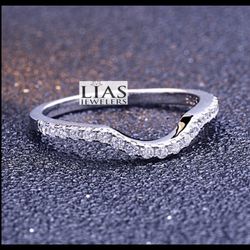 New 18k White Gold Wedding Ring 