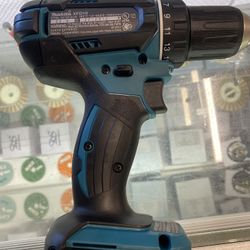 Makita 18v Lithium Ion Cordless 1/2” Driver Drill