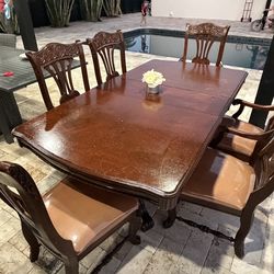 Vintage wooden table – great for restoration