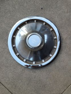 Toyota Corona Hub Cap