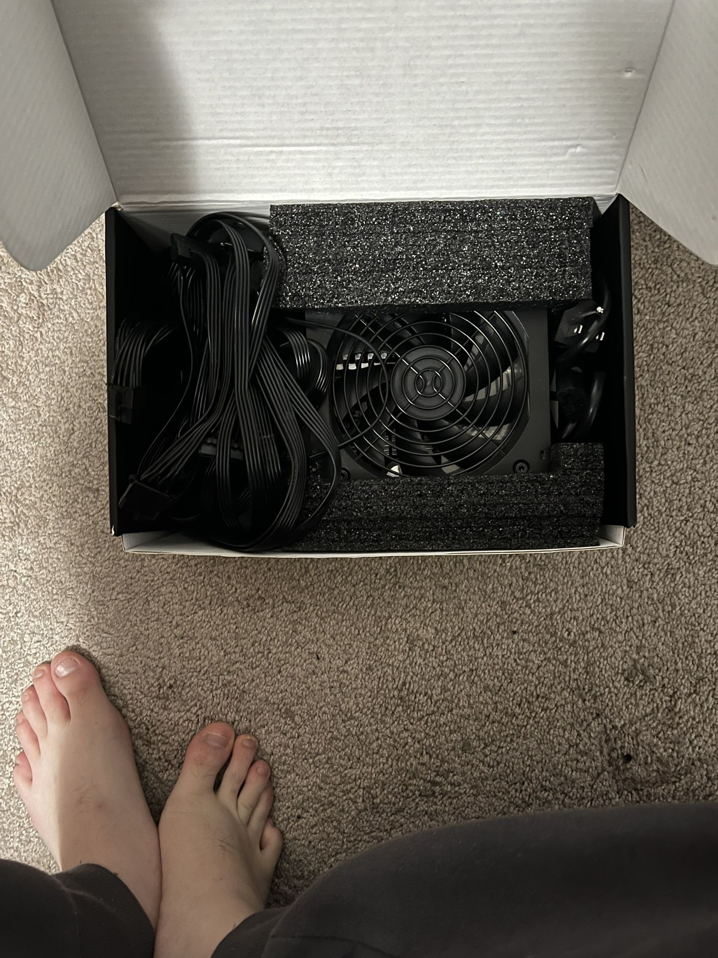 PC power supply (600wts)