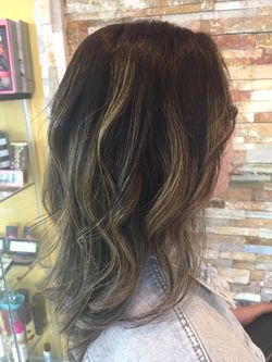 Dark base balayage