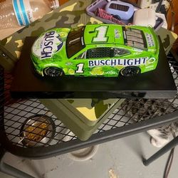 Busch light toy car 1.24 scale 