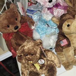 Stuffed toys all 3 dollars