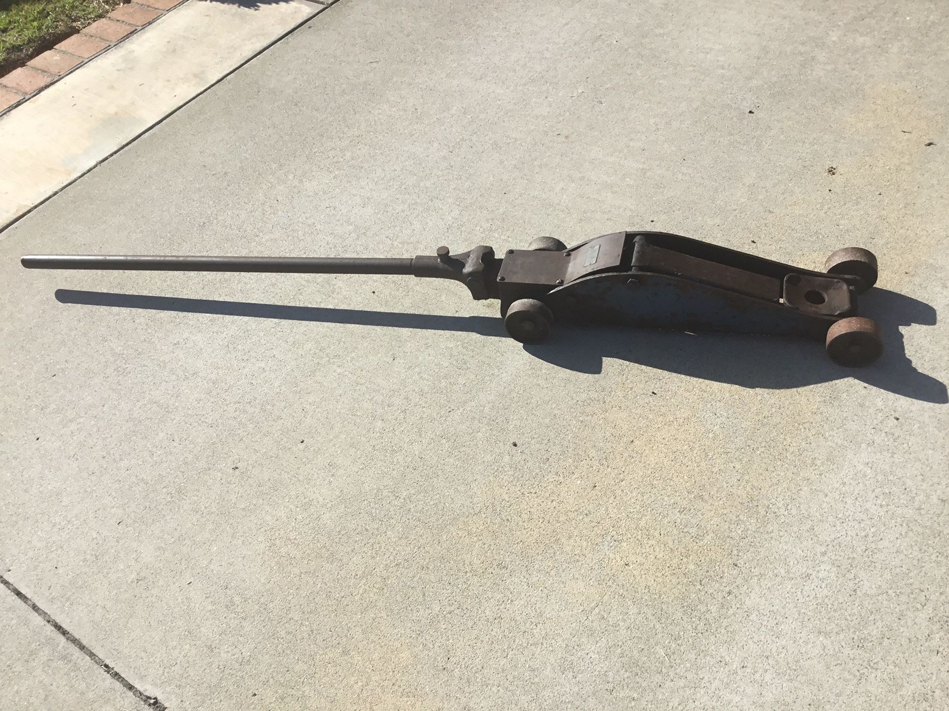Vintage Blackhawk Floor Jack for Sale in Carlsbad, CA OfferUp