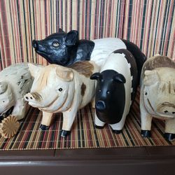 5 Wood Pigs