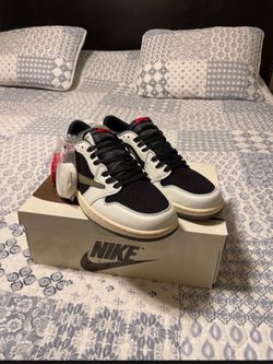 Travis Scott x Air Jordan 1 Retro Low OG SP Olive