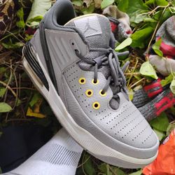 Air Jordan Women's Size 8 1/2