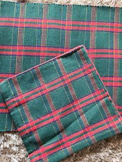 Beautiful place mats and napkins