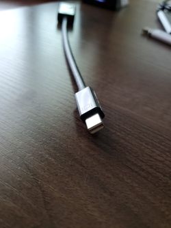 Mini Display Port (M) To HDMI (F) Adapter