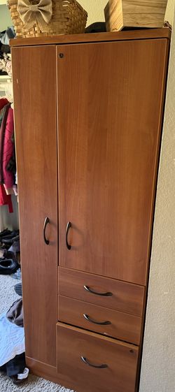 Night Stands And Closet