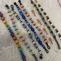 Bracelets 