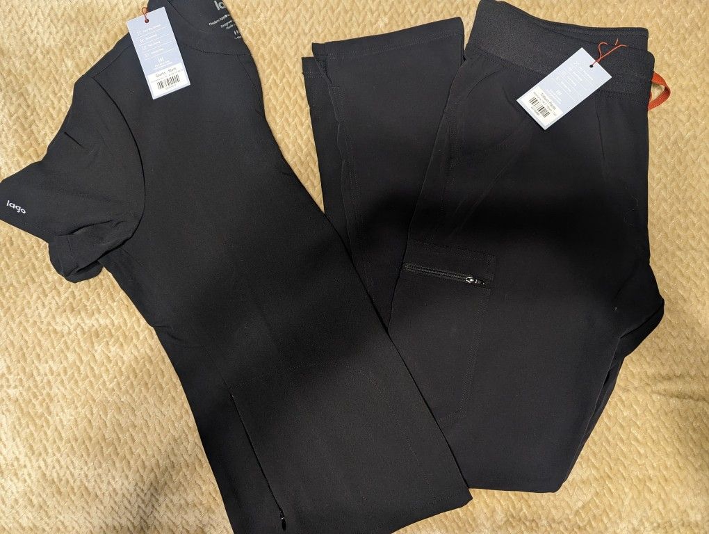 Nurse Womens Lago Scrubs ( Medium ) ( Firm On Price)