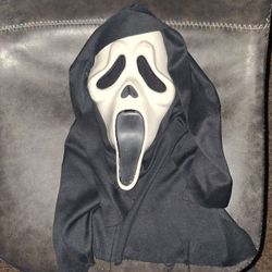 Ghostface Mask 