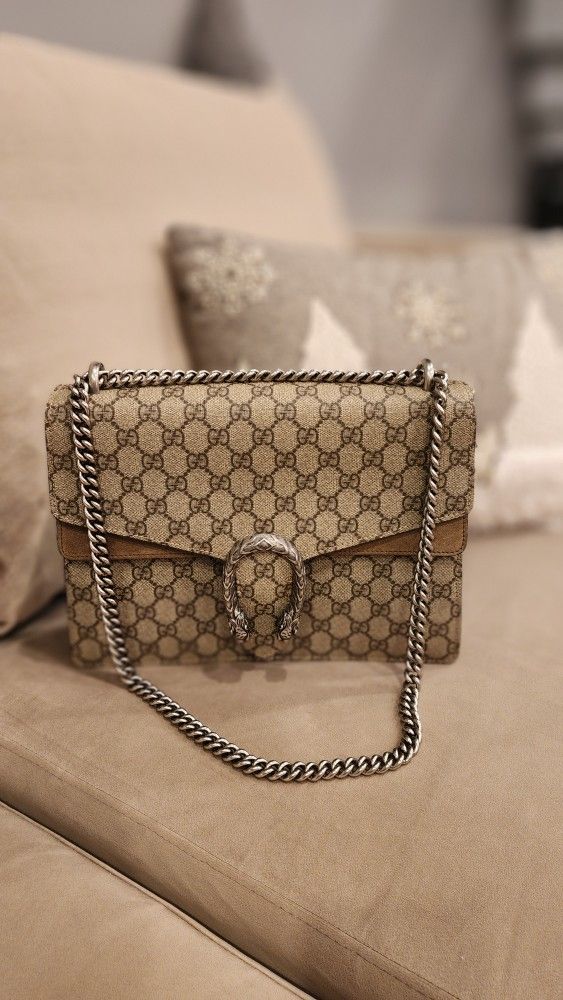 Gucci Dionysus GG Supreme Large Bag
