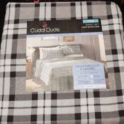 New Light Blue Plaid Twin Size Flannel Sheet Set