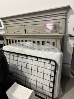 Gray Wood Convertible Crib with Mattress