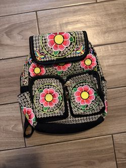 Embroidered Floral Backpack (Mexico)