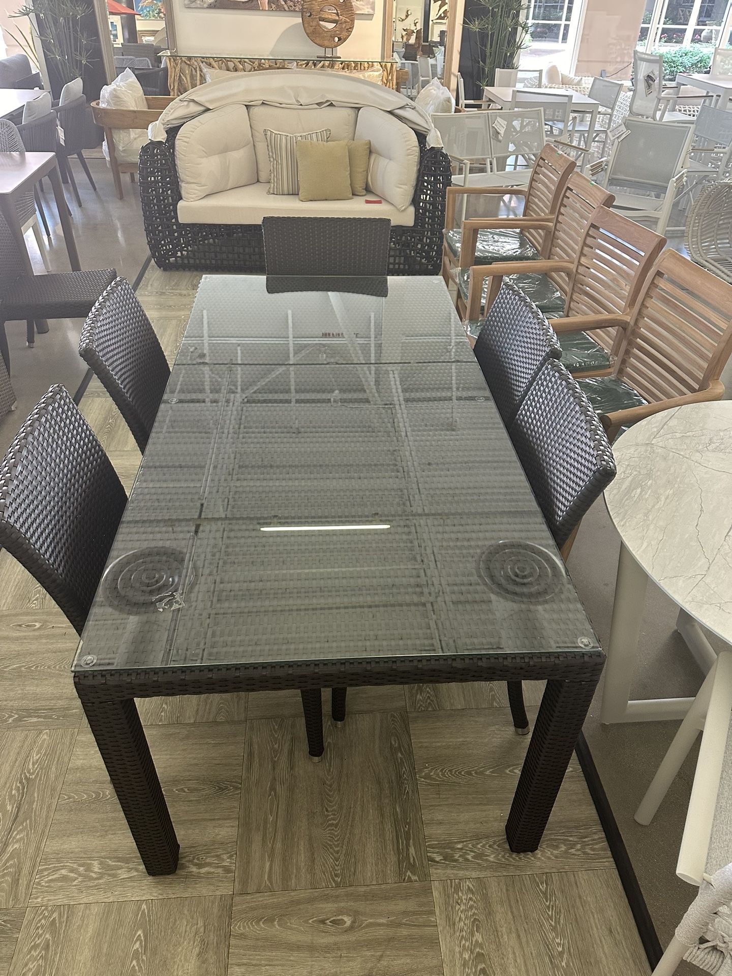 Island Club Outdoor Table Sets 