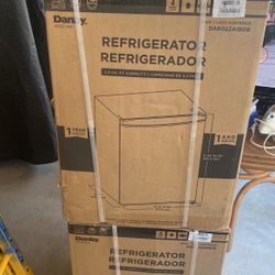 Danby 2.2 Cu.Ft.  Refrigerador 