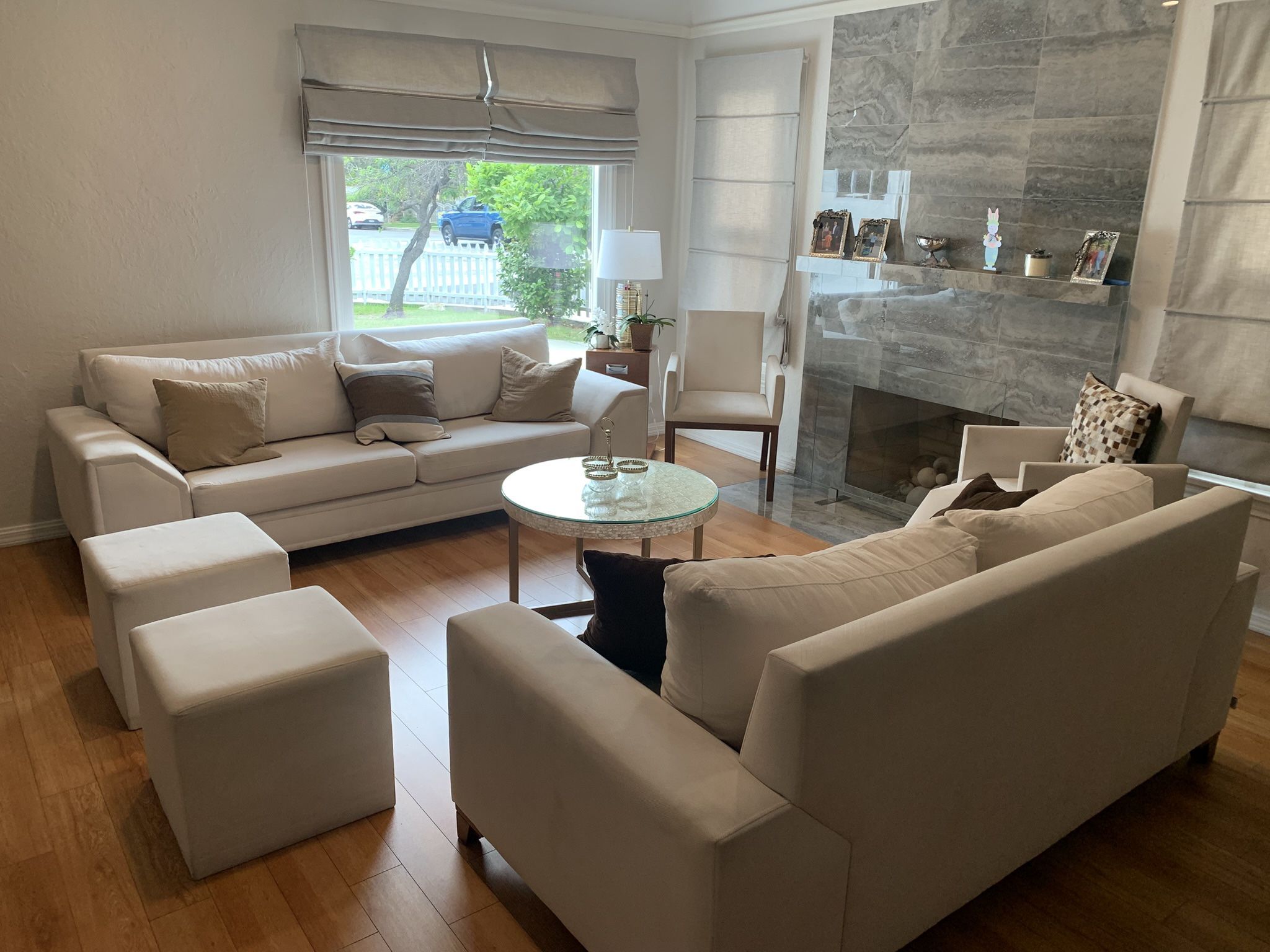 High Quality Sofa Set With Additional Matching Pieces