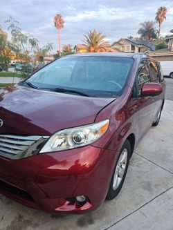 2014 Toyota Sienna