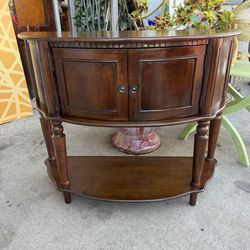 Made by coaster half Moon side table cabinet