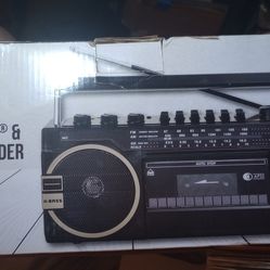 3 Band Radio Cassette Player And Mp3 Player NEW