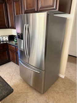 Samsung French Door Refrigerator  Delivery Available for small 🚛