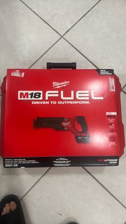 Milwaukee M18 FUEL SAWZALL Full Kit Brand New