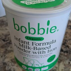 4 Cans Of Bobbie Infant Formula 