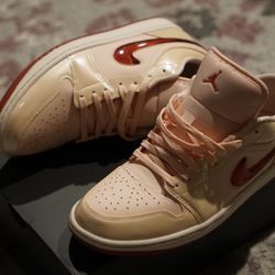 Jordan 1 Low patent Valentine’s Day (Size 12)