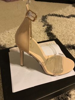 Women’s Nude Heels Sz 7