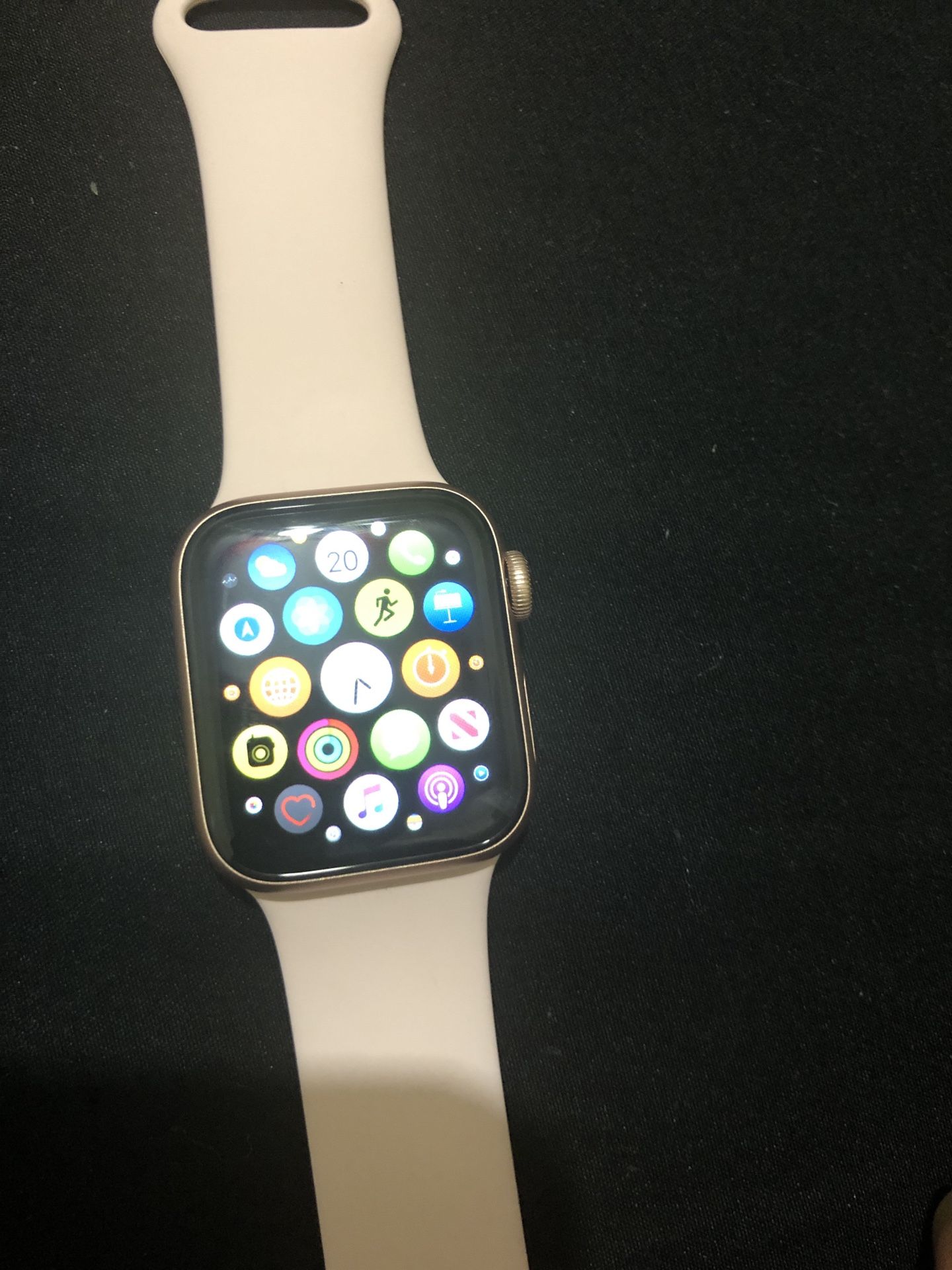 Apple Watch Series 4 brand new come with charger