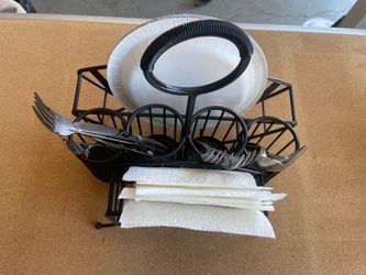 Picnic/dinner caddy. (Just the caddy, other  items not included)