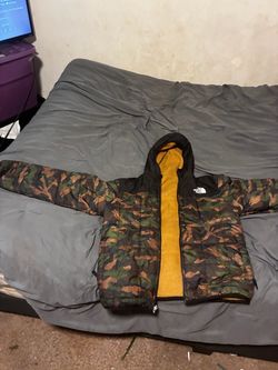 The North Face Camo Reversible Puffer Jacket small