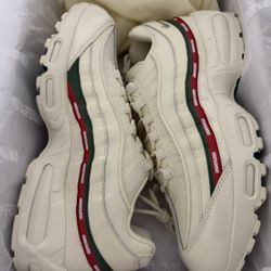 Nike Air Max 95 Undefeated Sail size 11.5