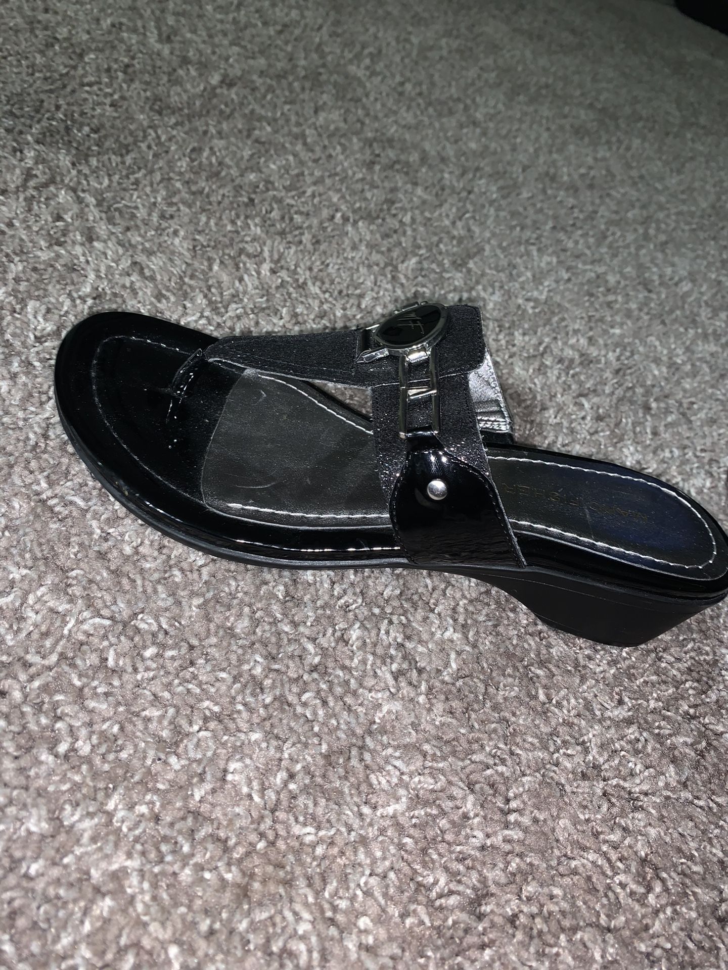 Marc Fisher sandals women size 8