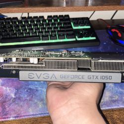 EVGA GeForce GTX 1050 SSC GAMING ACX 3.0