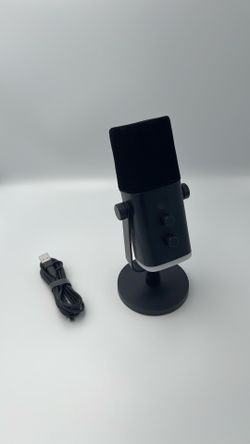 FIFINE AmpliGame AM8 USB/XLR Dynamic RGB Microphone - Excellent Condition