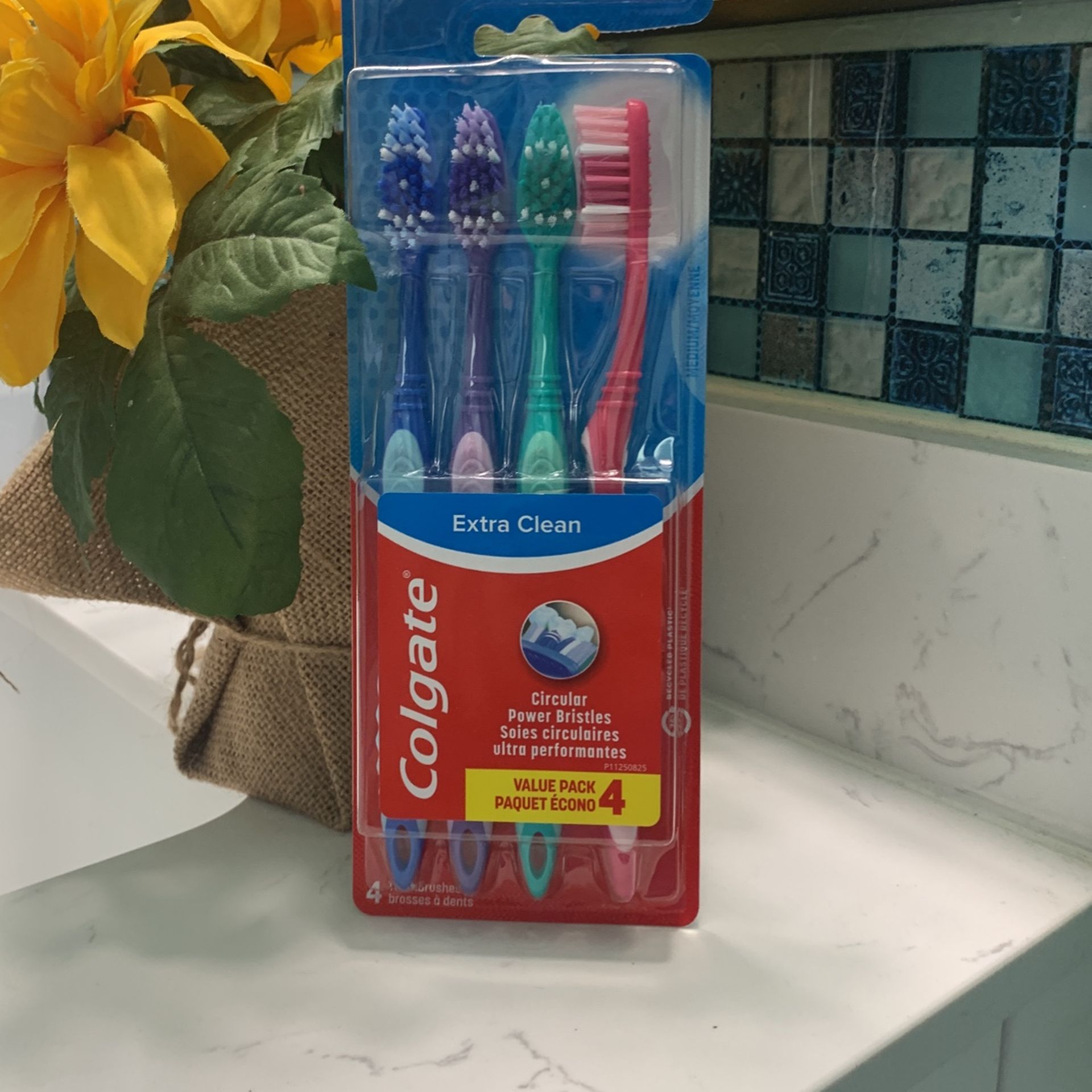 COLGATE TOOTHBRUSHES 