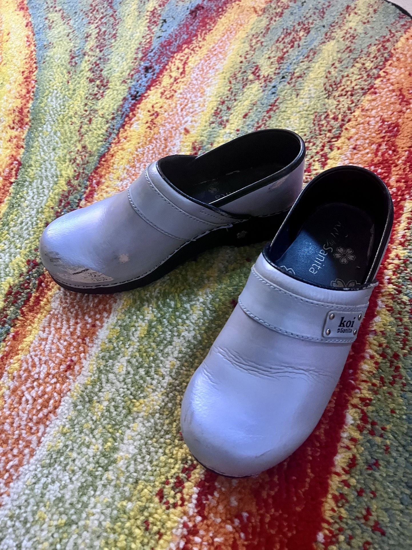 KOI CLOGS!