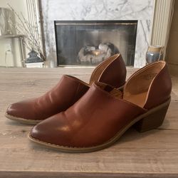 Universal Thread Rylie Faux Leather Heeled Bootie